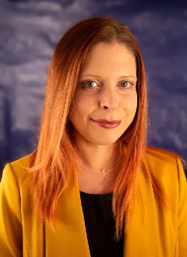 LACEY SCHOLLENBERGER